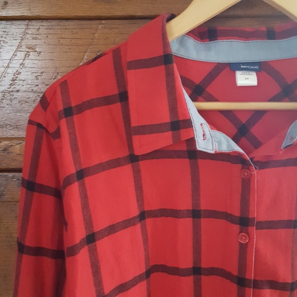 Basic Editions Tops - Basic Editions || Red and Black Plaid Shirt